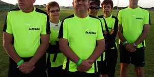 Die â€œbeforeâ€ foto van Gansbaai SAPD, met voor vlnr AO Micheal Vermeulen, AO Riaan Mostert en Sers Frans Groenewald. Agter vlnr is Anna-Marie Camaron, Delicia Lourens en AO Jackie Hildebrand.